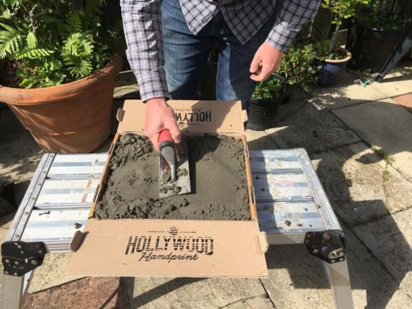 Hollywood Handprint Stepping Stone Kit - Image 6