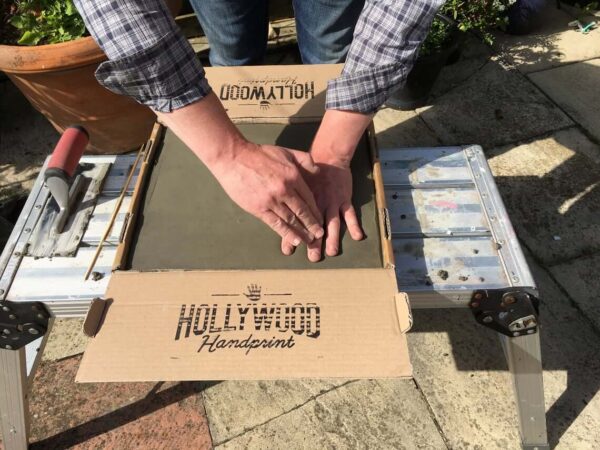 Hollywood Handprint Stepping Stone Kit - Image 5